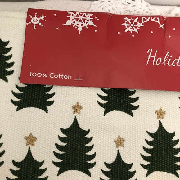 Set Of 4 Christmas Trees & Gold Stars On  White 100% Cotton Background NEW 13x19 - Picture 3 of 7